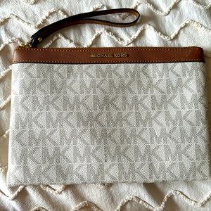 Large Michael Kors Wristlet